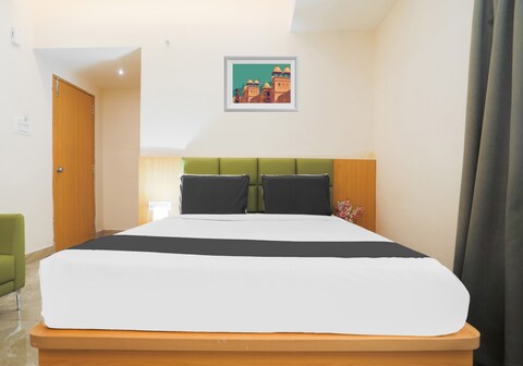 Hotel O S S COMFORTS