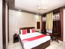 OYO 15772 Hotel Regal Plaza, Chandigarh OYO 15772 Hotel Regal Plaza, Chandigarh