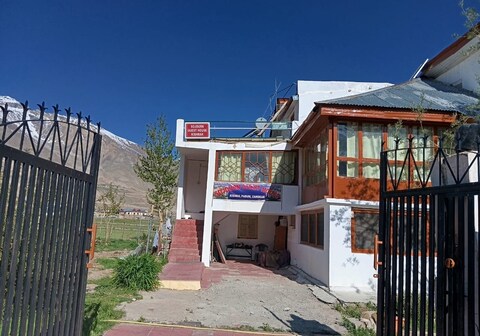 Sojourn Guest House Kishrak