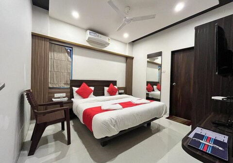 Hotel Sarthak Residency
