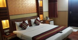 PHS HOSPITALITY PVT LTD, Delhi PHS HOSPITALITY PVT LTD, Delhi
