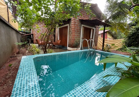 Cheerful 3-bedroom villa with Private Plunge Pool