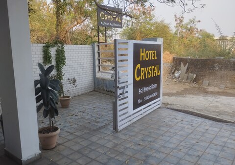 Hotel Crystal