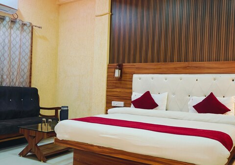 HOTEL SHIVALAY
