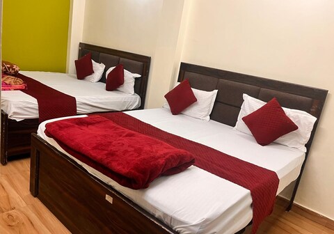 Hotel Laxmi Deluxe Haridwar