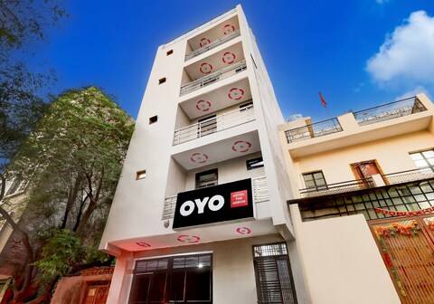 Hotel The Arrow Near Paschim Vihar