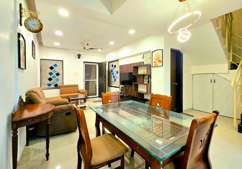 The Zephyr Villa 3BHK with Pvt Pool by Tranquil Stays