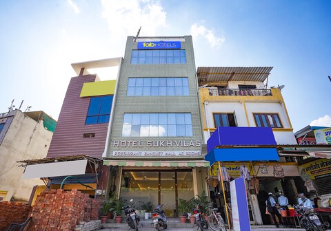 FabHotel Sukh Vilas