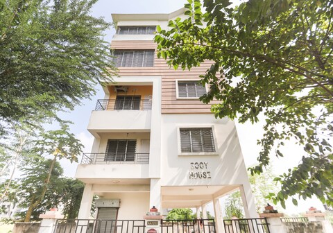 Couple Friendly Guest Inn