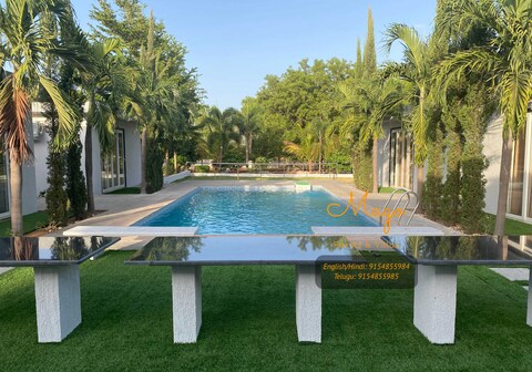 Misto 4BR Pool Villa