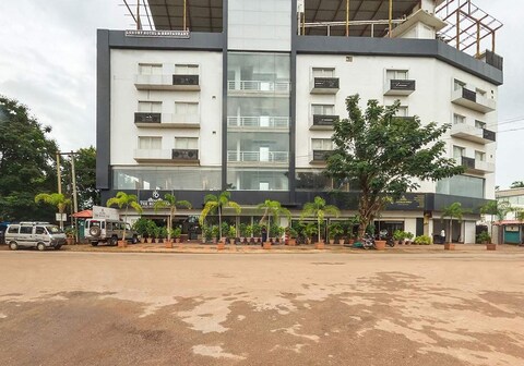 The Royal Oak Luxury Hotel