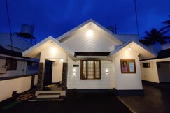 Mount Mist Villa, Munnar Mount Mist Villa, Munnar