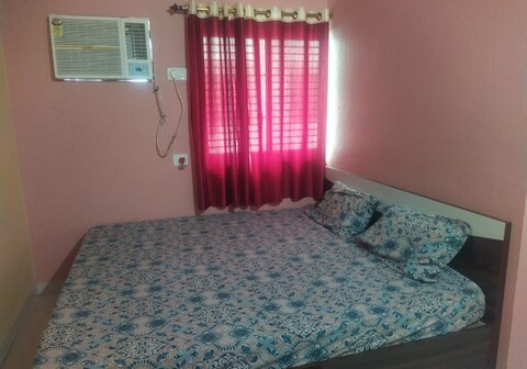 MAHA LAXMI GUEST HOUSE