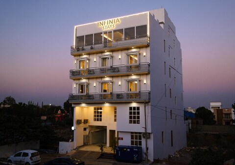 Infinia Stays A Luxury Boutique Hotel