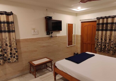 Hotel O Hanuman Residence
