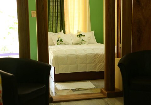 Wayanad Stays | Rooms & Caretaker