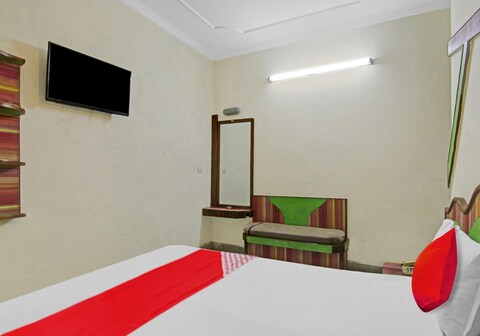 Hotel O Rak International