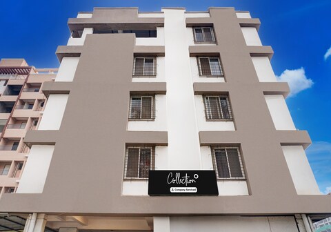 Super Collection O Mundhwa Chowk formerly Opal Suites