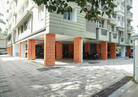 Nila Stay 2 BHK Apartment | near Lulu Mall and Technopark