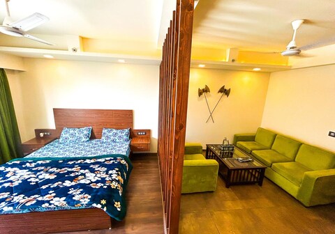 Nature Studio Apartment IT Park