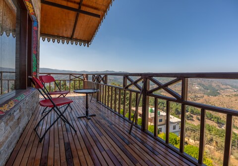 BluSalzz Homes - The Himalayan Bungalow, Almora - Uttarakhand