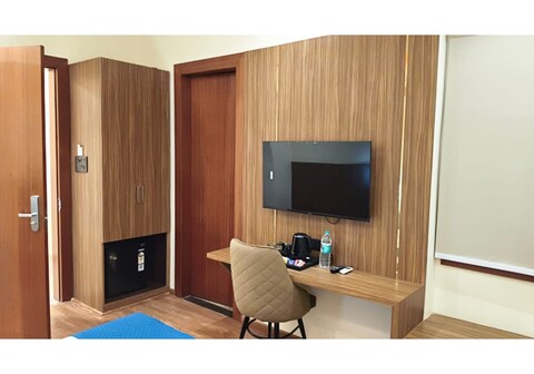 Hotel Grace Suites
