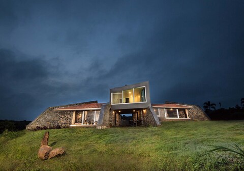 StayVista | The Stone House In Beze