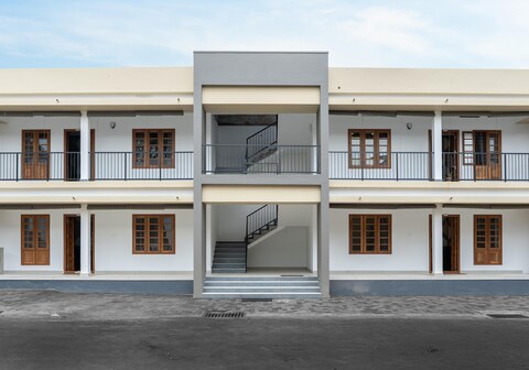 Barakath Square Room in an Apartment