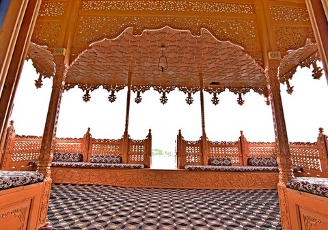 The Great Kashmir Houseboats