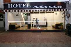 Hotel Madan Palace, Hoshangabad Hotel Madan Palace, Hoshangabad