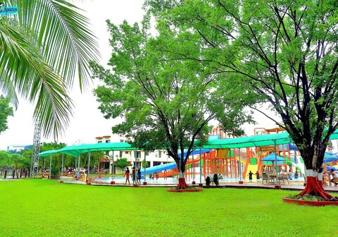 Aquatica Water Theme Park and Resort