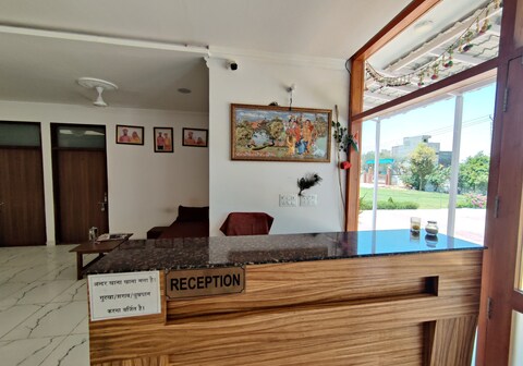 Radhe Krishna Vishram Bhawan