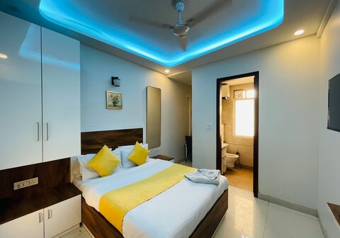 Embrace Hotel & Banquet