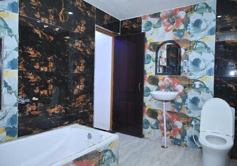 Hotel Raj Palace Varanasi