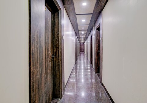 Hotel O Lotus Residency Near Anand Nagar Metro Station