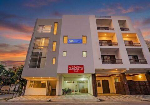 FabHotel Dilnoor Stay