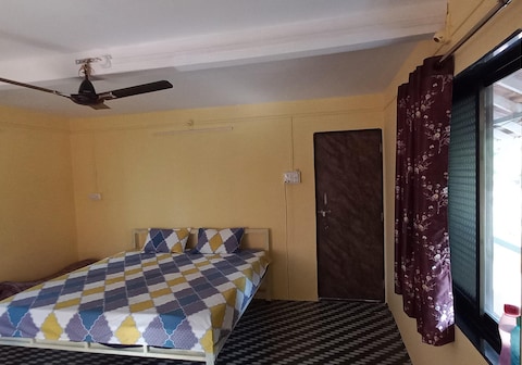 Jui's House Dive & Dine Beach Homestay