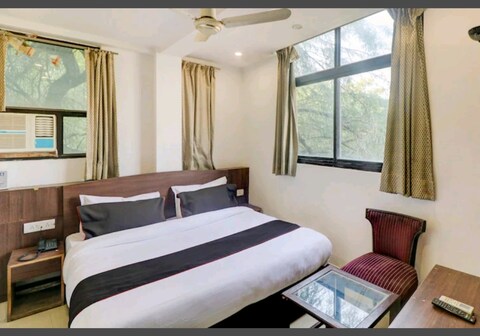 Hotel Aravali Residency Near ILBS, Vasant Kunj