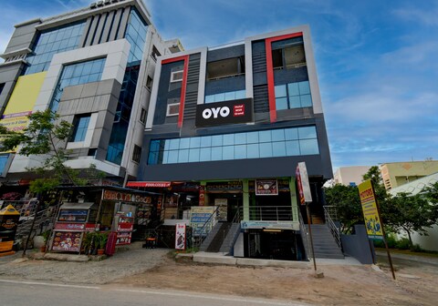 Hotel O MSR Grand Hotel