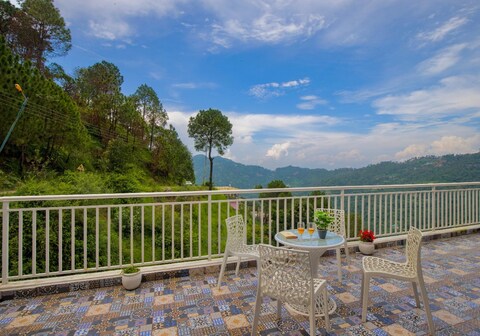 kasauli heaven breeze 3BHK stays by bliss bay