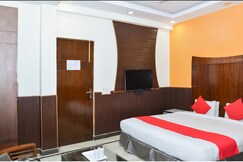 Hotel Raj Palace By WB Inn, Delhi Hotel Raj Palace By WB Inn, Delhi