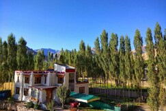 4 View Ladakh | 5 Mins walk from Leh Mall Road, Leh 4 View Ladakh | 5 Mins walk from Leh Mall Road, Leh