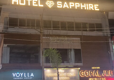 Hotel Sapphire
