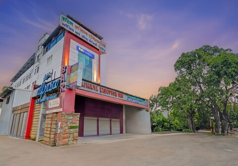 FabHotel Ajinkya Executive