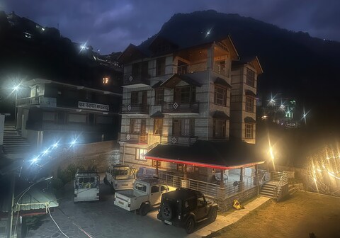 River Stone Villa & Home Stay