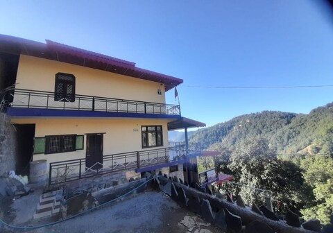 Chail Alone Inn