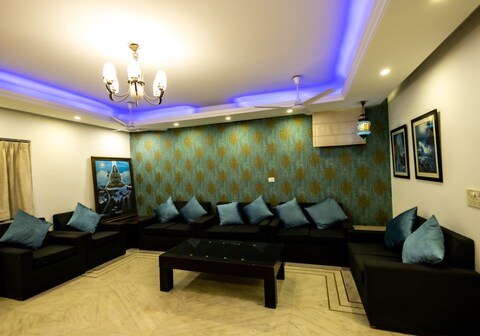 Namastey Homes Apartment in Vasant Kunj Near Airport