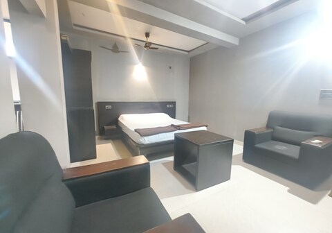 Hotel Mallyas Residency