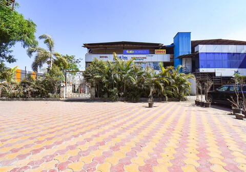 FabHotel Blue Inn I