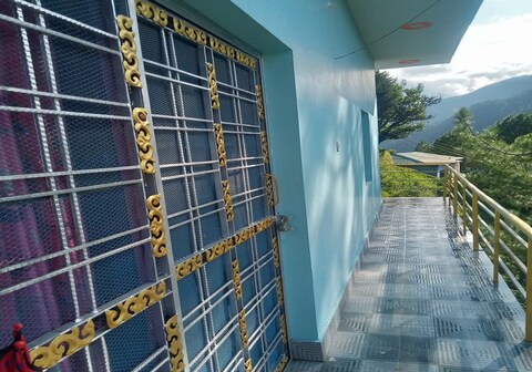 Vijeta Luv Kush Holiday Home by StayApart